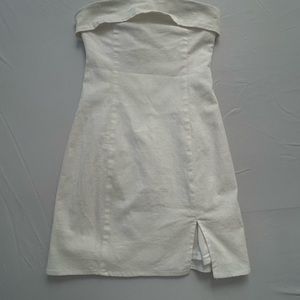 white linen strapless dress in small. fully lined